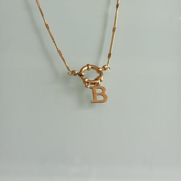 Gold Initial B Necklace A1433 - Picture 4 of 4